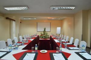 Konferenční prostory v ubytování Jacaranda Hotel Nairobi + 37 fotografií