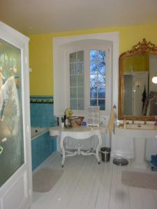 A bathroom at Château Bel-Air