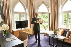 TV a/nebo společenská místnost v ubytování Steigenberger Hotel Bad Homburg