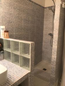Koupelna v ubytování Chambre d'hôtes Le Cèdre