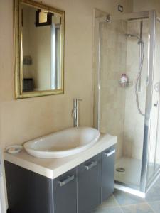 Koupelna v ubytování B&B Locus Amoenus