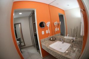 Um banheiro em Real Classic Bahia Hotel