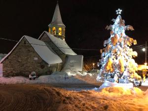 Fotografia z galérie ubytovania Casa de piedra con encanto en el bonito pueblo de Bagergue v destinácii Bagergue