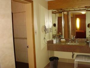 Kylpyhuone majoituspaikassa Hotel Klee