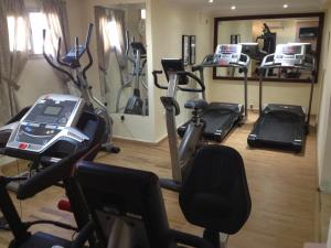 Fitness centrum a/nebo fitness zařízení v ubytování Helnan Chellah Hotel