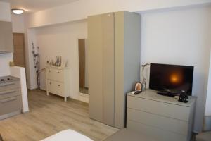 Afbeelding uit fotogalerij van Luxury Studio 42 De Silva in Mamaia +35 foto's