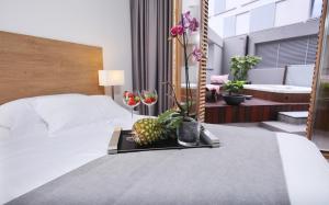 Postel nebo postele na pokoji v ubytování Luxury Apartment Kampanel