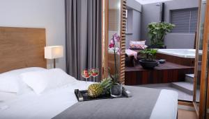 Postel nebo postele na pokoji v ubytování Luxury Apartment Kampanel