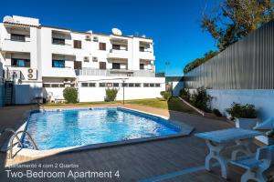 Piscina a Akisol Albufeira Oura o a prop