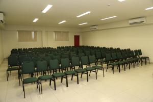 Área de negócios e/ou sala de conferências em Real Classic Bahia Hotel