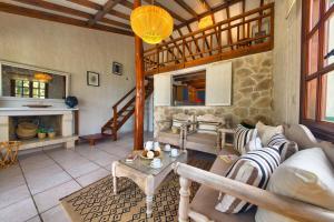 Posezení v ubytování Glyfada Beach Villas