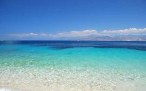 a view of the ocean from the beach at Loft del Mar 2 Jandia in Playa Jandia