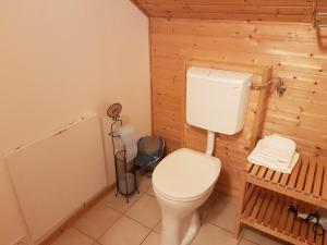 A bathroom at Berliner Ecke