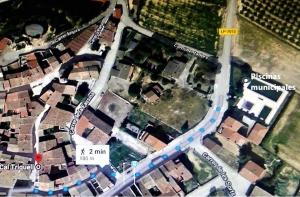 The surrounding neighborhood or a neighborhood close to the holiday home