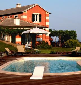 The swimming pool at or close to Agriturismo Natta Di Monte Tabor