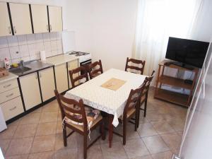 Kuchyň nebo kuchyňský kout v ubytování Apartment Gobov