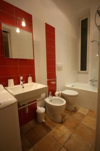 Koupelna v ubytování La Rotella Nel Sacco + 16 fotografií