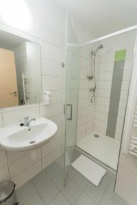 Koupelna v ubytování Hotel Na Kocandě