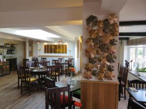 Gallery image of The Golden Mile Country Inn in Ewenny