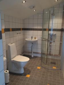 Koupelna v ubytování Flyingehus Gårdshotell