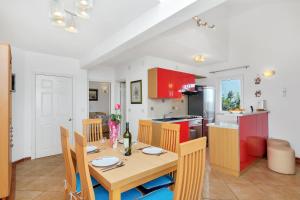 Kuchyňa alebo kuchynka v ubytovaní Villa Vranic Apartments