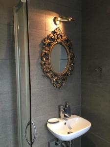 A bathroom at Athens Lycabettus Hill Penthouse, Private Roof Garden & Pool