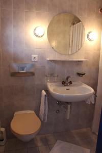 Vannituba majutusasutuses Hotel Schiffahrt