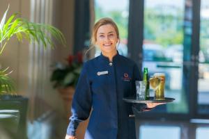 Členové personálu v ubytování Clayton Hotel Cork City + 37 fotografií