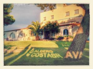 A garden outside Alberg Costa Brava