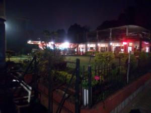 Hotel Vivek外面的花园