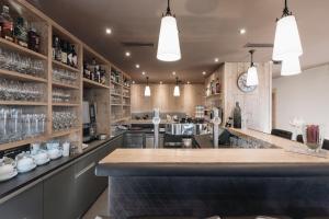 DER GREIL - Wein & Gourmethotel餐厅或其他用餐的地方