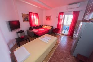 Postel nebo postele na pokoji v ubytování Apartmani Jazz Aleksandra