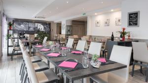 Nápoje v ubytování Hôtel Restaurant L'Evidence