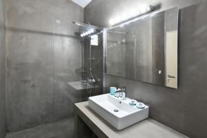 Ванна кімната в Agia Kali Villas