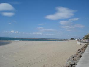 ル・グロー・ダグドにあるLe Galionの海を背景にビーチを望む