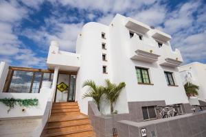 Gallery image of Surf Riders Fuerteventura in Corralejo