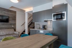 Kuchnia lub aneks kuchenny w obiekcie Top Apart Gaislachkogl