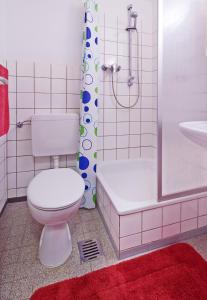 Koupelna v ubytování Komfort Appartement Bad Pyrmont Nähe Kurpark