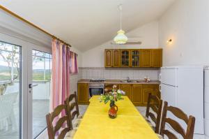 Fotografie z fotogalerie ubytování Apartments Kata v destinaci Grebaštica