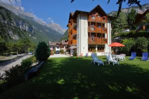 Photo de la galerie de l'établissement Hotel Zurigo, à Molveno