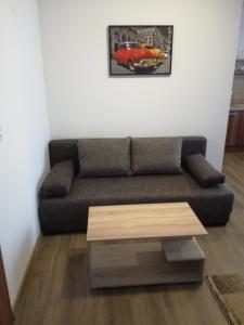 Ein Sitzbereich in der Unterkunft Apartmán B 101 Vysoké Tatry
