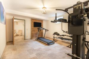 Fitness center at/o fitness facilities sa Lungauer Baerensuiten