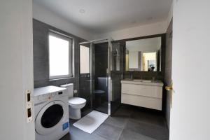 A bathroom at Athens Squared Apartments