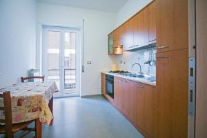 Kuchyň nebo kuchyňský kout v ubytování Gaeta apartament + 3 fotografie