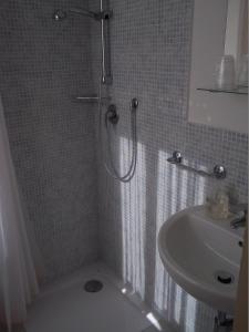 Ένα μπάνιο στο Hotel Italia +198 φωτογραφίες