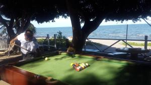 Biljardipöytä majoituspaikassa Hotel Villa Paraiso