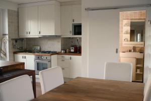 Køkken eller tekøkken på 7ti7 Telhal Studio Apartment