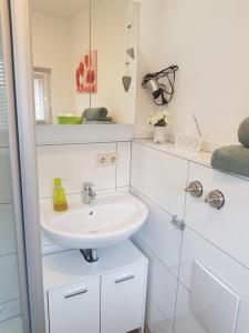 Ένα μπάνιο στο Bodensee Ferienwohnung Claudia 1 +21 φωτογραφίες