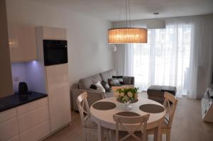 Posedenie v ubytovaní Apartament SOLEIL Kołobrzeg