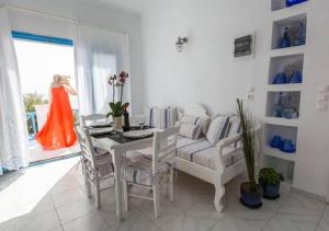 Imagem da galeria de GeoMare Beach House em Monolithos